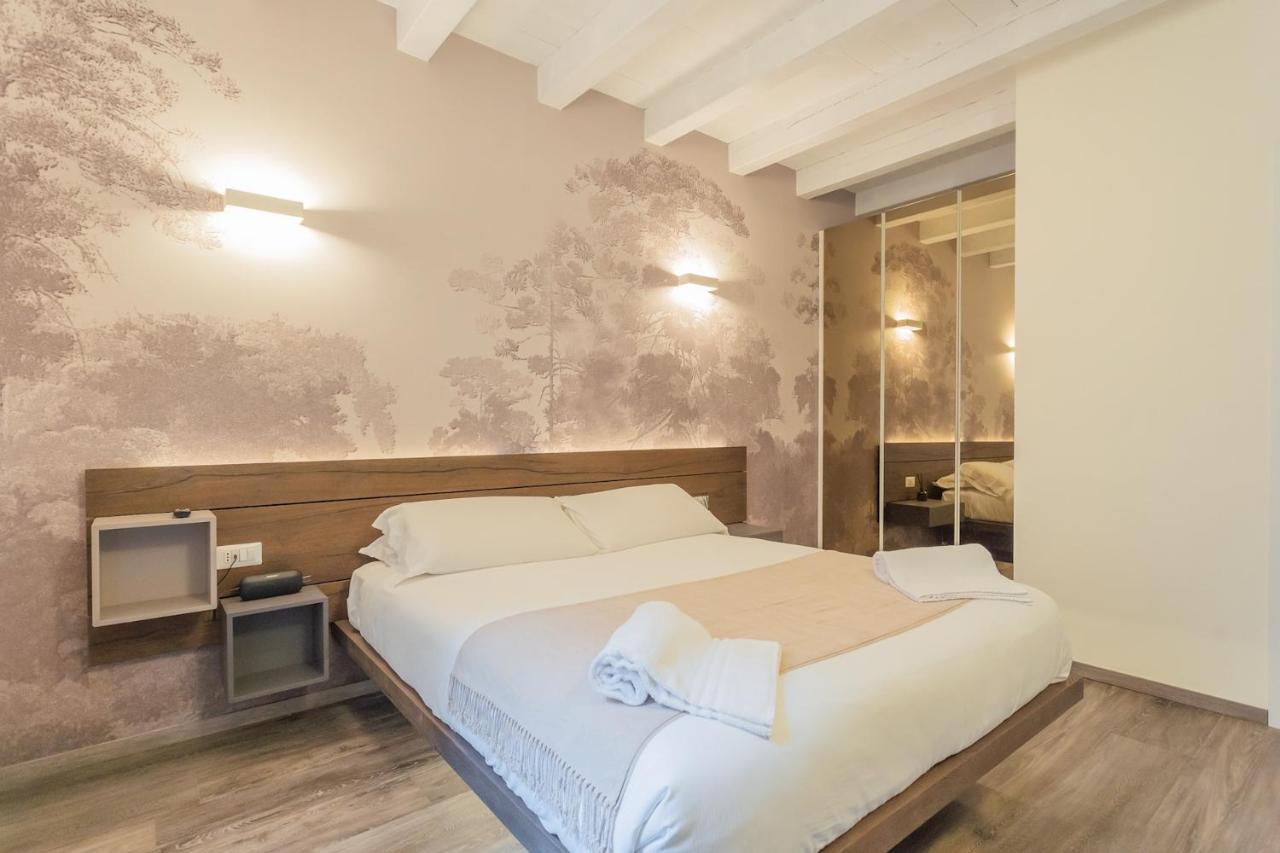 Modern & Stylish Apartment In Como City By Rent All Como Exterior photo
