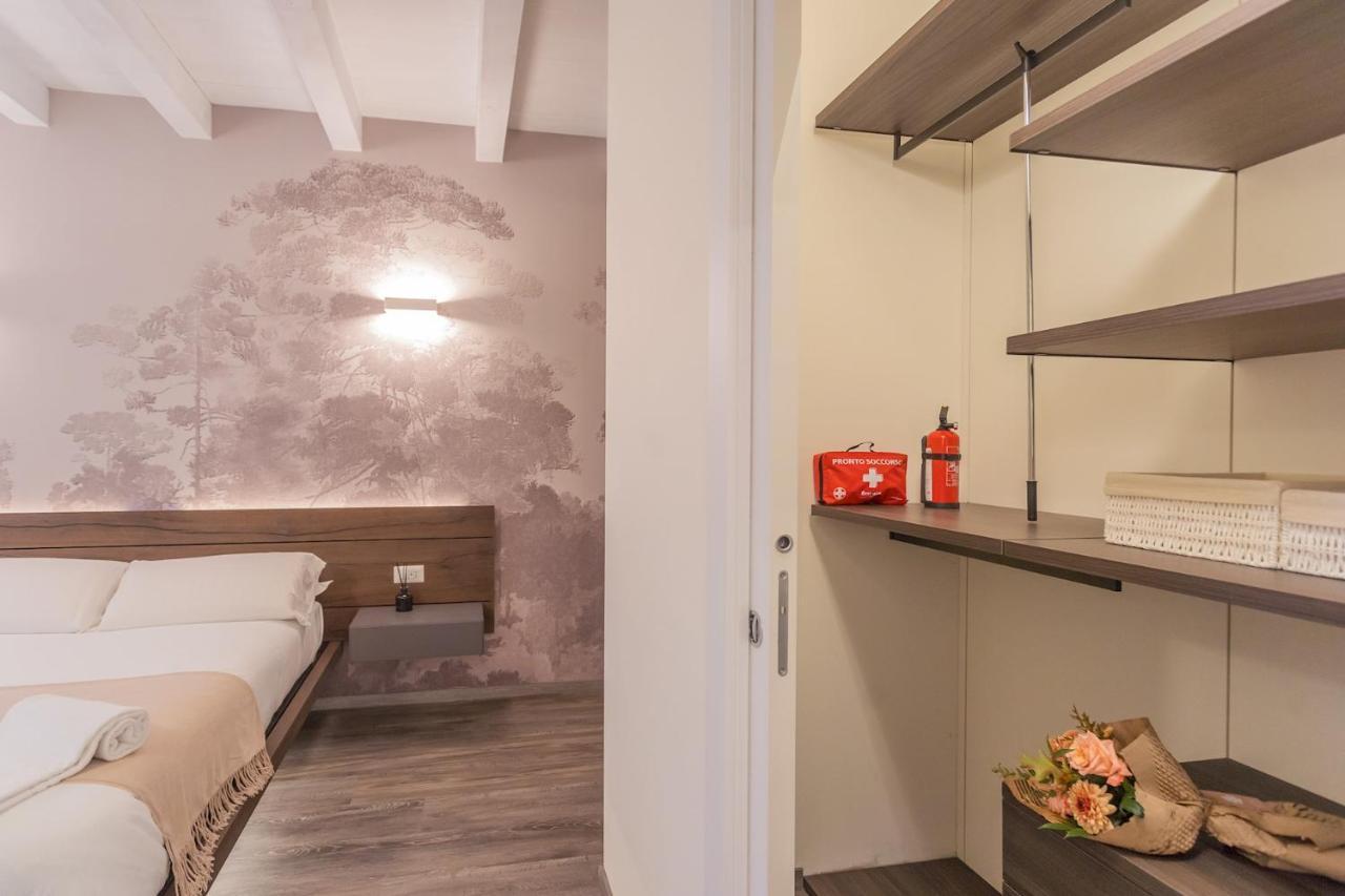 Modern & Stylish Apartment In Como City By Rent All Como Exterior photo